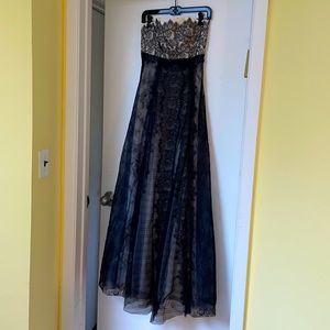 Sachin + Babi lace evening gown. Brand new